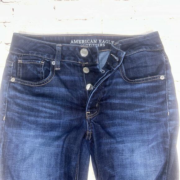 American Eagle Outfitters Tomgirl Distressed Jeans Women’s 00 Regular Blue Denim - Picture 2 of 9